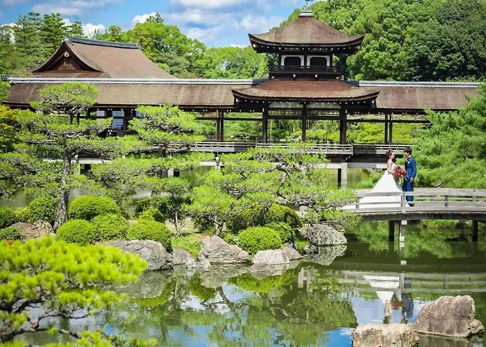 Kamo River J~House