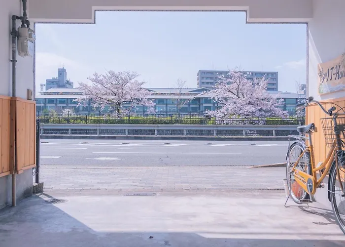 Kamo River J~House